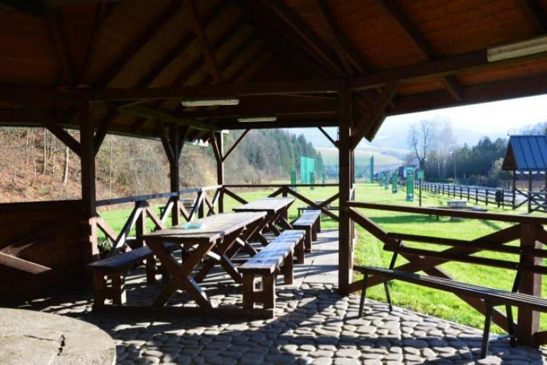 Pokoje Goscinne U Faronow Muszyna Exterior foto