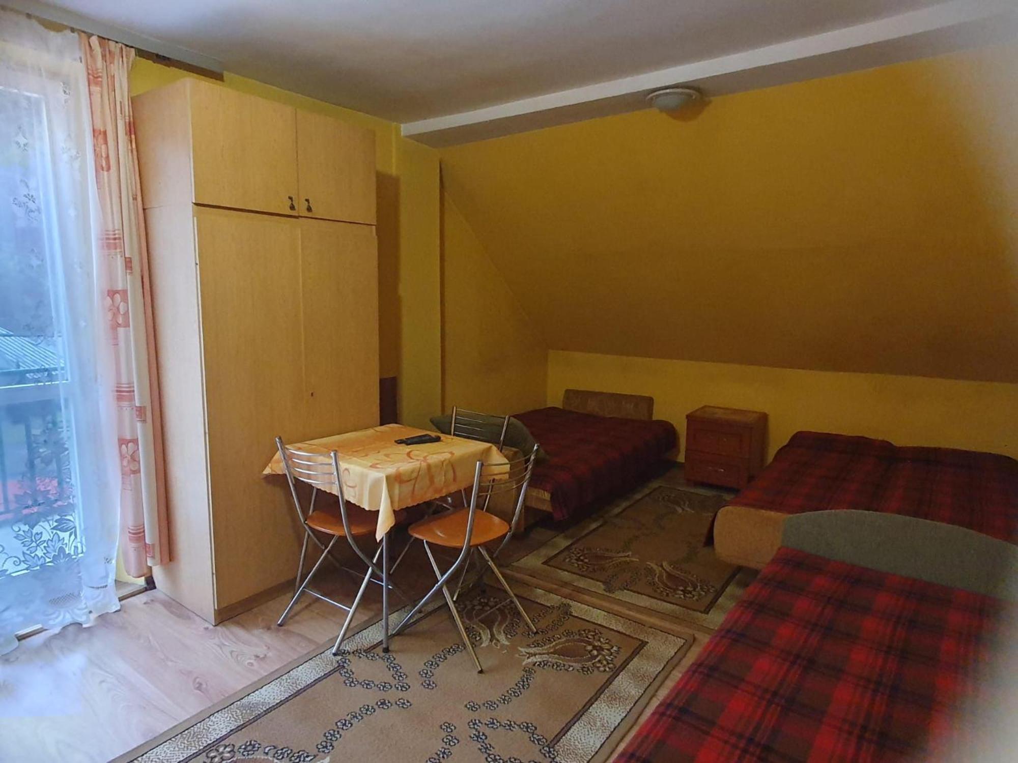 Pokoje Goscinne U Faronow Muszyna Exterior foto